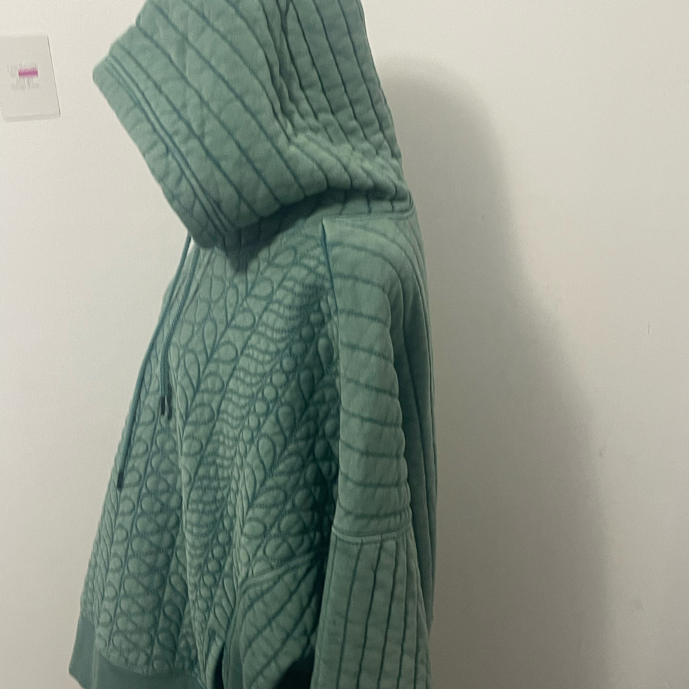 Free People Movement Sprint to the Finish Quilted Hoodie Size Small $198 - Picture 6 of 10